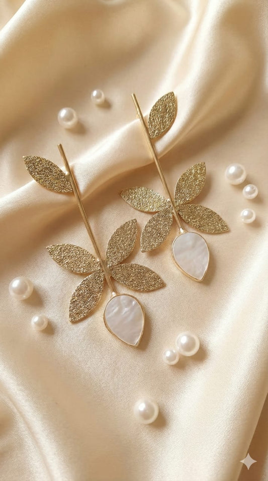 Mother of Pearl Earring